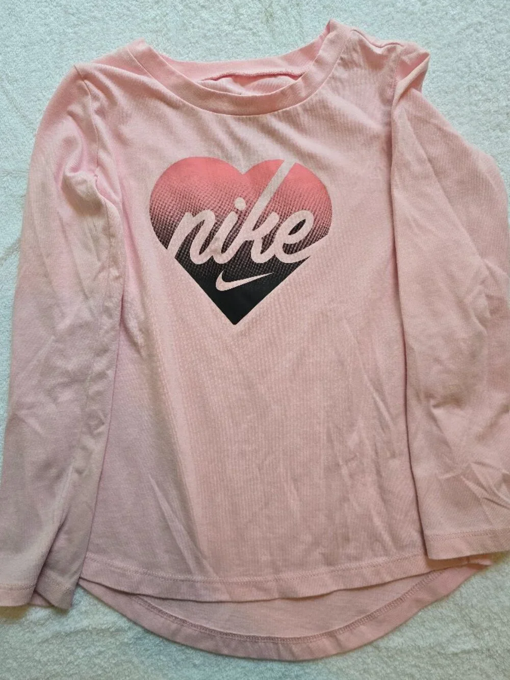 Nike Girl's Club Fleece Hi Low Pullover & Pink Long Sleeve Heart T-Shirt Bundle